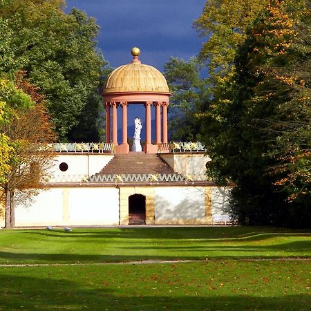 Hotel Adler Post Schwetzingen Buitenkant foto