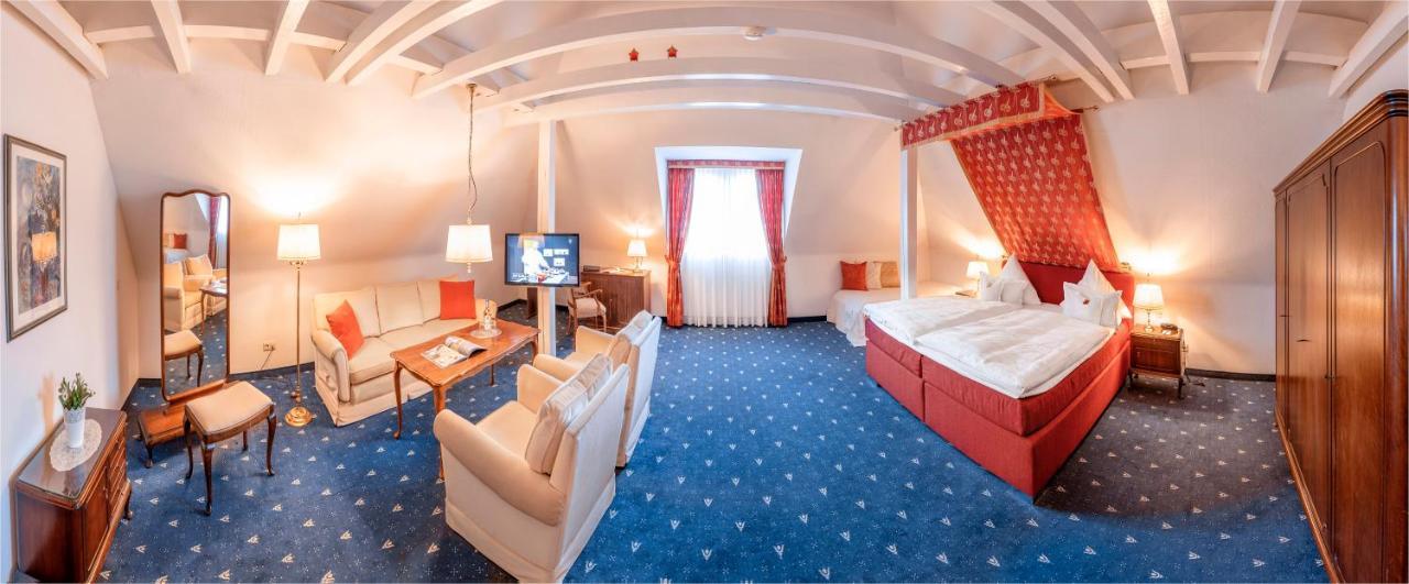 Hotel Adler Post Schwetzingen Buitenkant foto