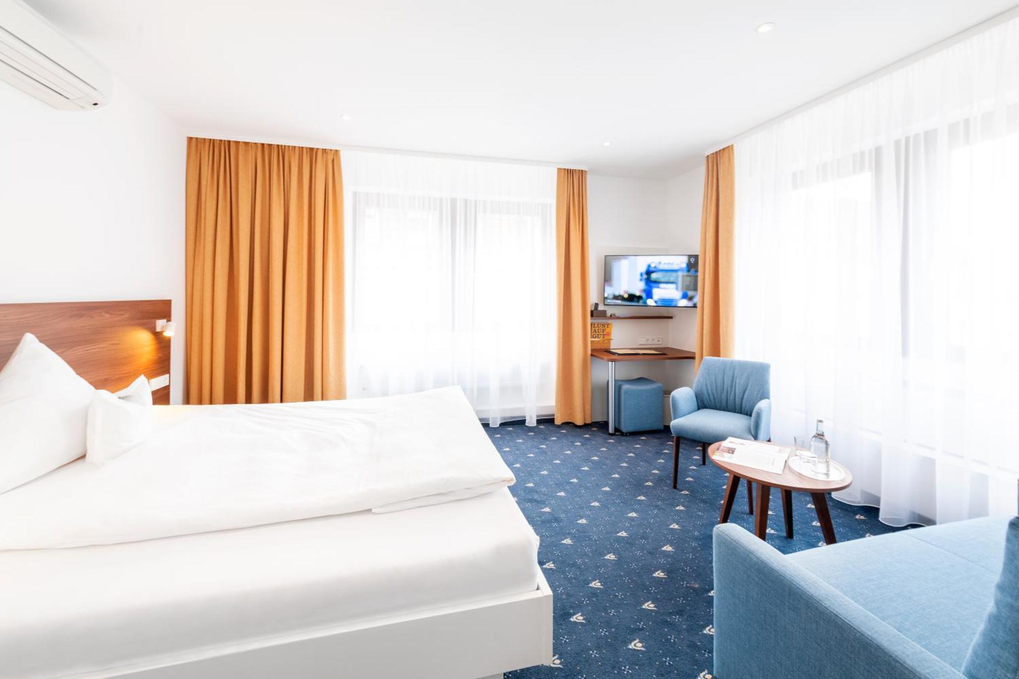 Hotel Adler Post Schwetzingen Buitenkant foto