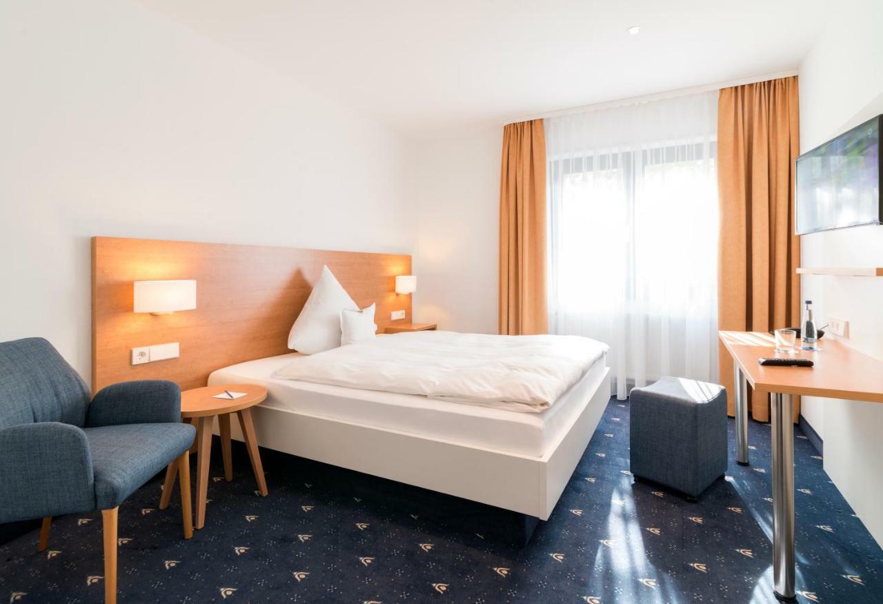 Hotel Adler Post Schwetzingen Buitenkant foto